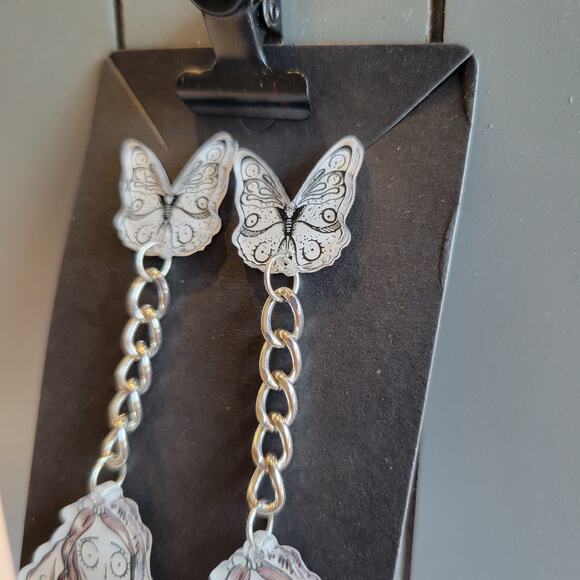 Corpse Bride Earrings Gothic Butterfly Chain Dangle Bride Halloween NWT 3.5" - Picture 6 of 12